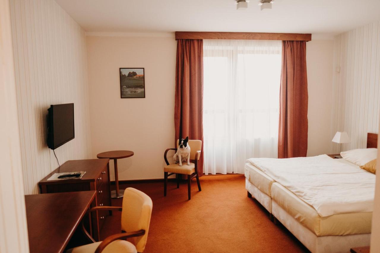 Golf Hotel Austerlitz Exterior photo