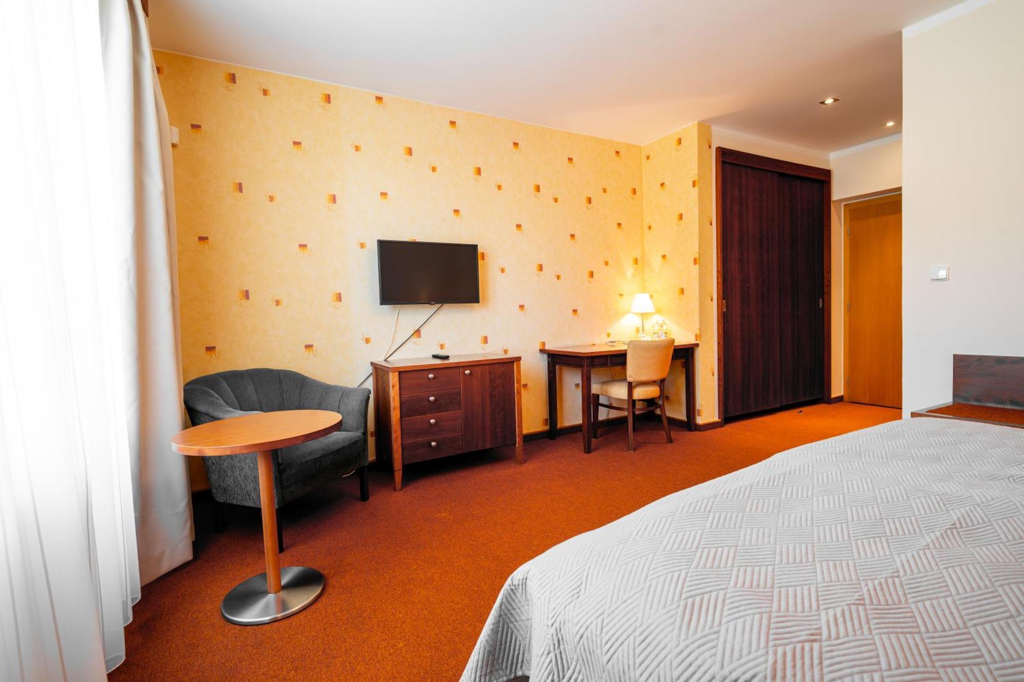 Golf Hotel Austerlitz Exterior photo