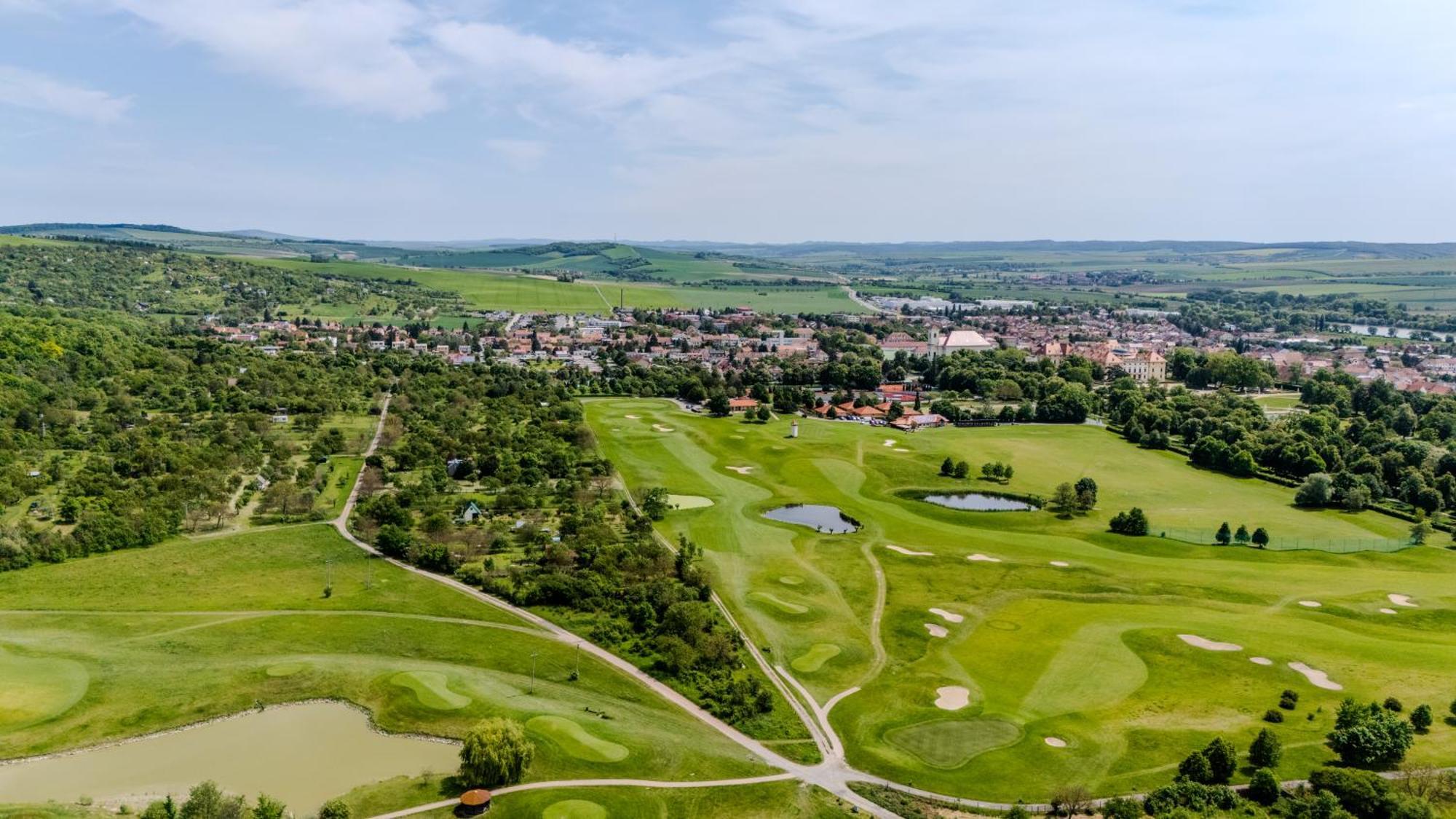 Golf Hotel Austerlitz Exterior photo